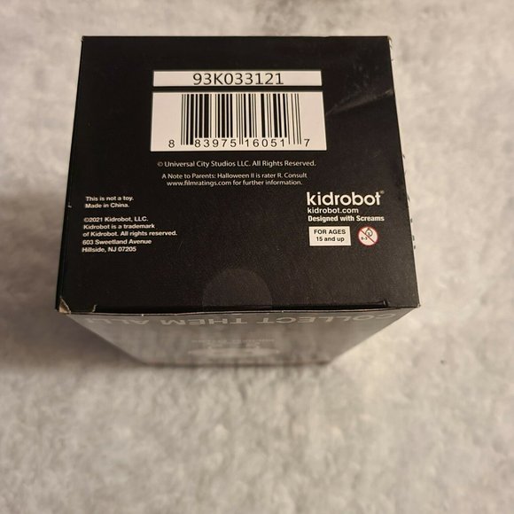 Halloween II Michael Myers KidRobot Figure - Picture 2 of 9